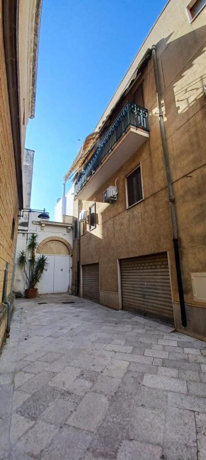 La Corte Dell'Orologio Trepuzzi Exteriör bild